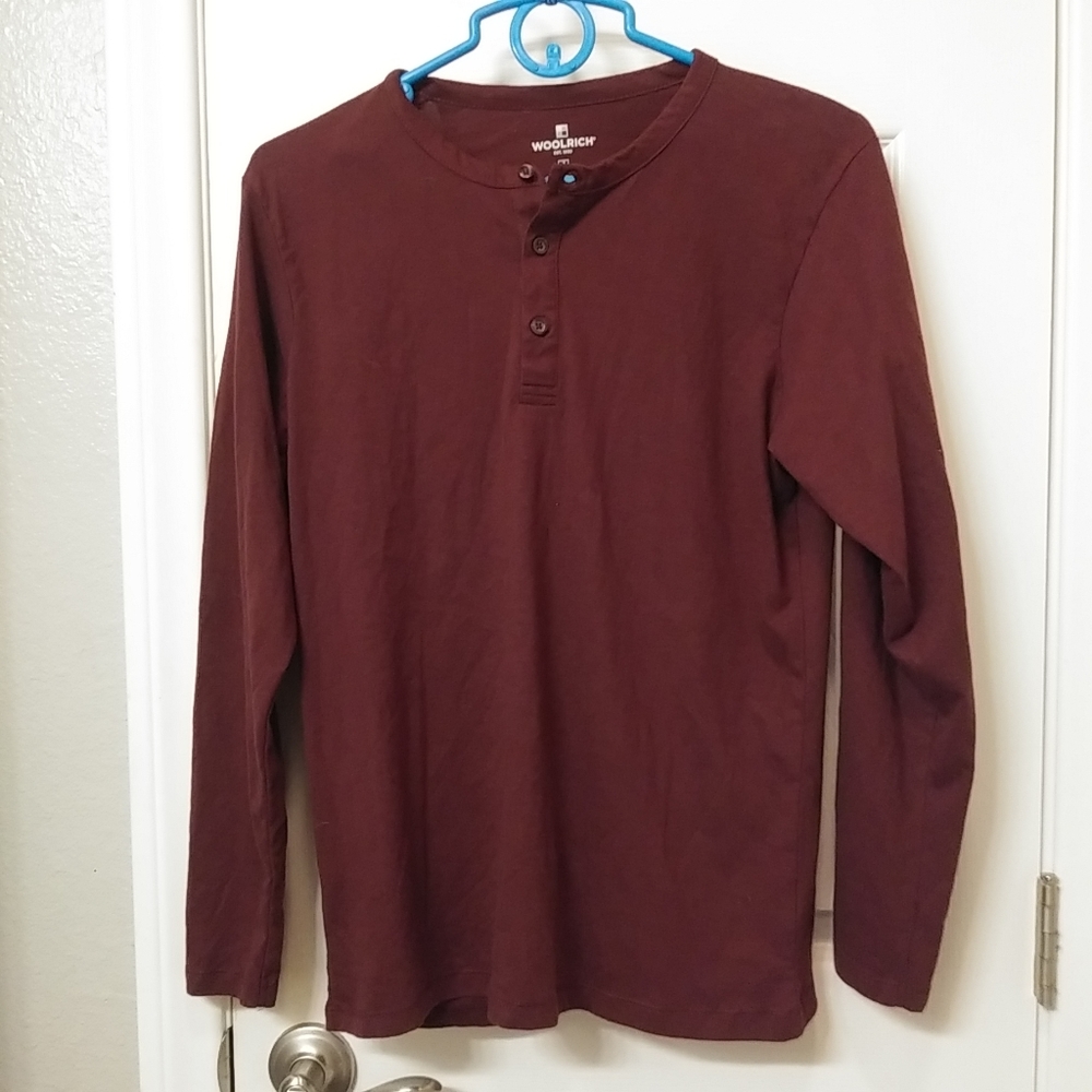 Woolrich burgandy tee